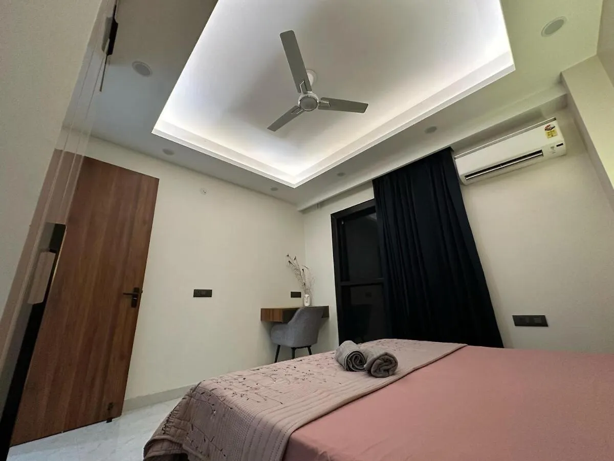 Urban Keys 2Bhk Comfy Beds Wifi Daire Gurgaon Hindistan