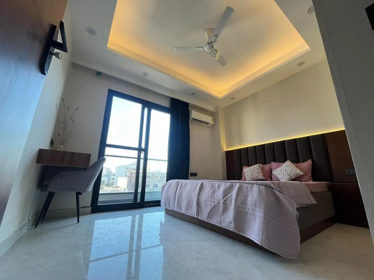 Urban Keys 2Bhk Comfy Beds Wifi Daire Gurgaon Hindistan
